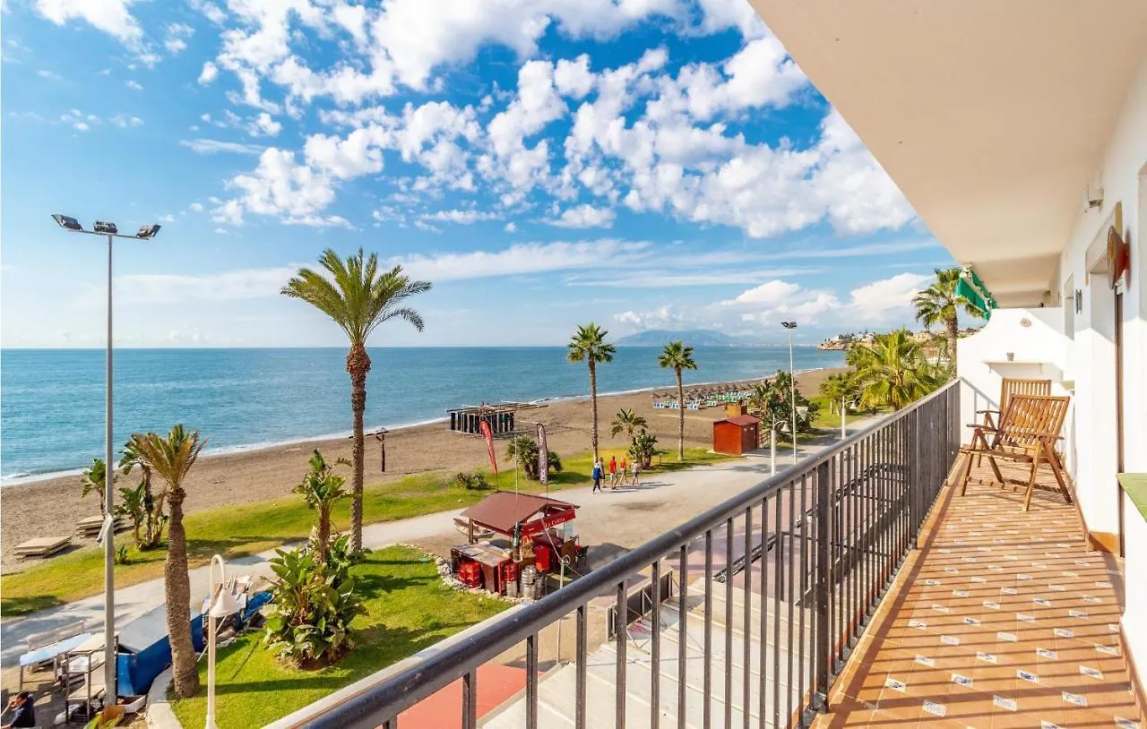 3 Bedroom Nice Apartment In Rincon De La Victoria